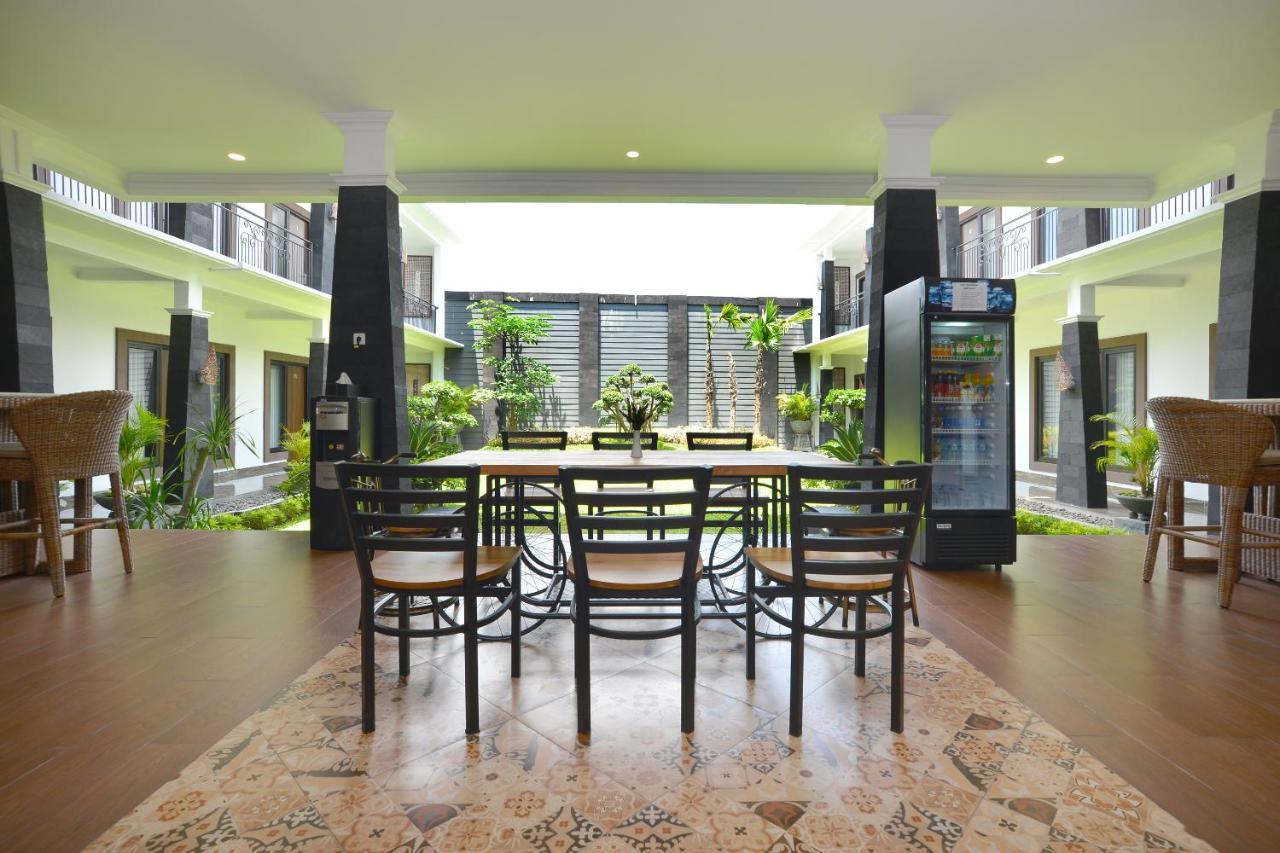 The Edwin Syariah Hotel Ngabean Kültér fotó
